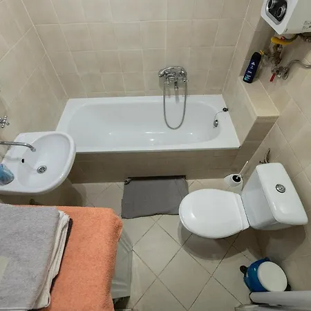 Apartment In Centre Free Parking